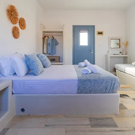 Sunny Naxos