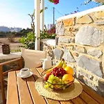 Sunny Naxos